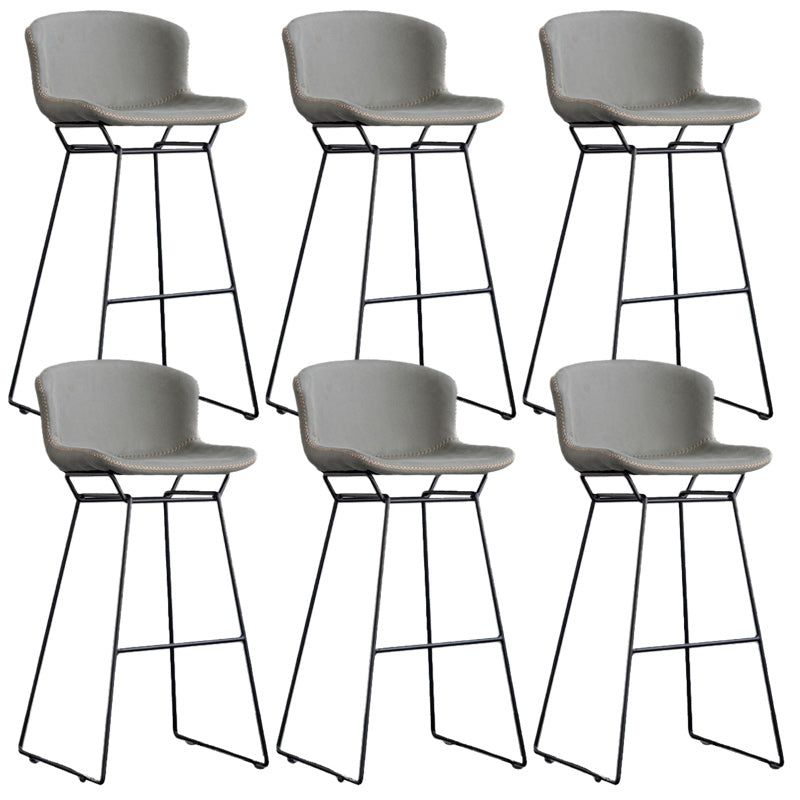 Modern Backrest Armless Counter Stool Iron Bar Stool with Black Metal Base