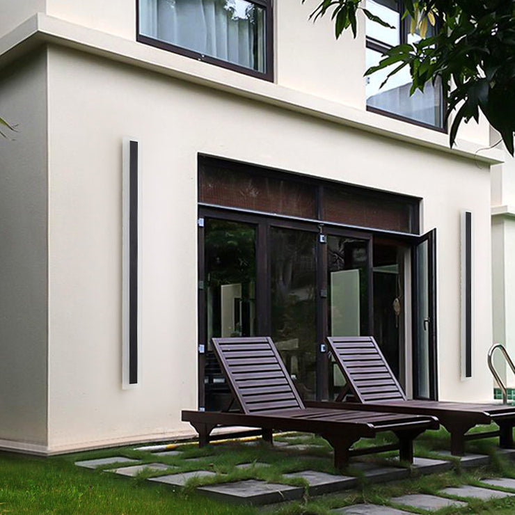 Metal Linear Shape Wall Light Modern Single Light Wall Mount Fixtures in Black