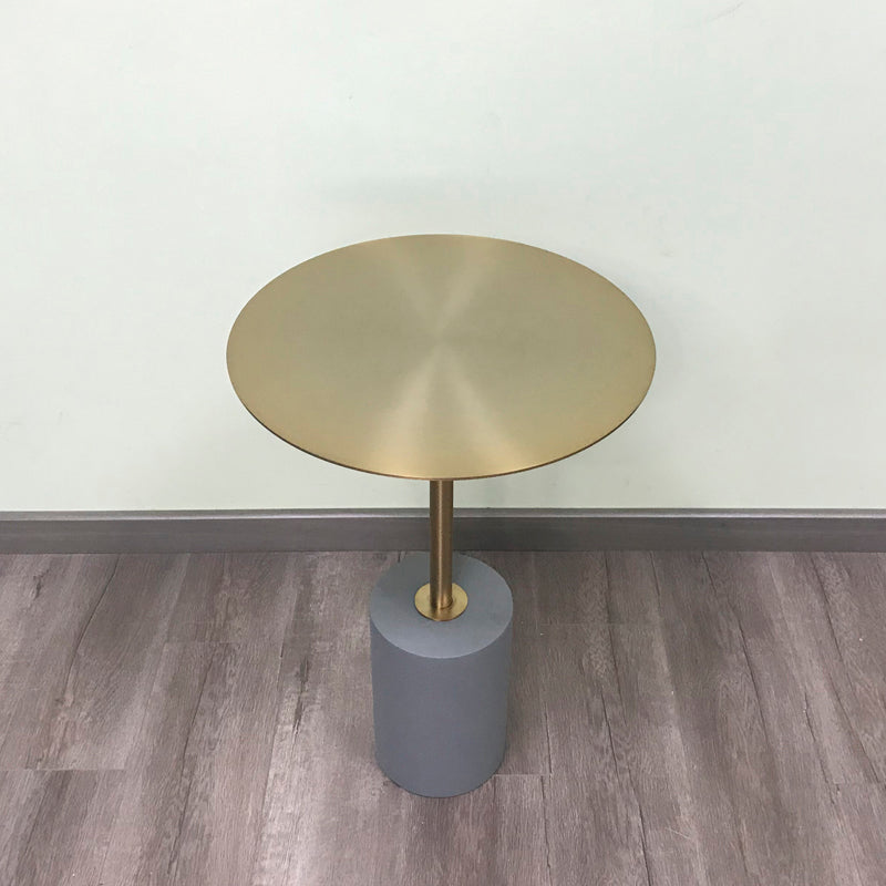 Mid-Century Modern Round End Table Metal End Table with Concrete Base
