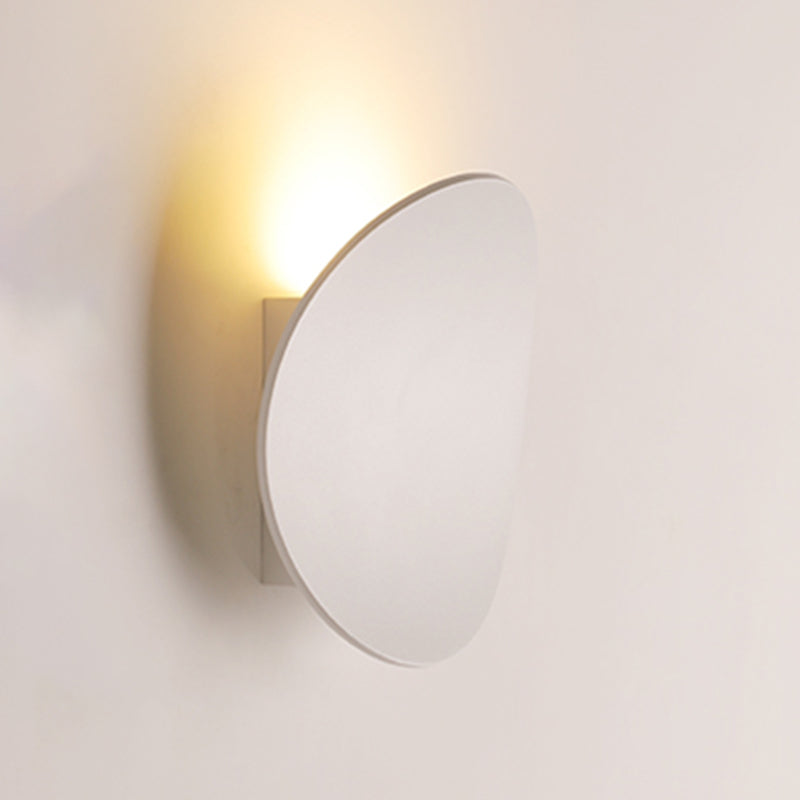 Metal Geometry Shape Wall Lights Modern Style 1 Light Wall Mount Fixture for Living Room
