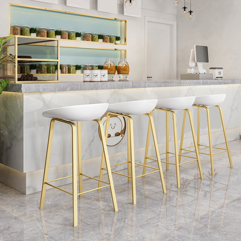 Modern Backrest Armless Counter Stool Plastic Bar Stool with Metal 4 Legs