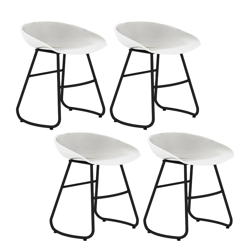 Contemporary Bar Stool Plastic Counter Bar Stool with Metal Legs
