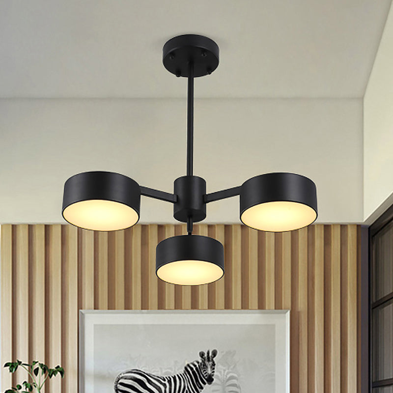 Le pendentif de 3 ampoules post-moderne avec la lampe à lustre à tambour noir de la nuance de fer noire