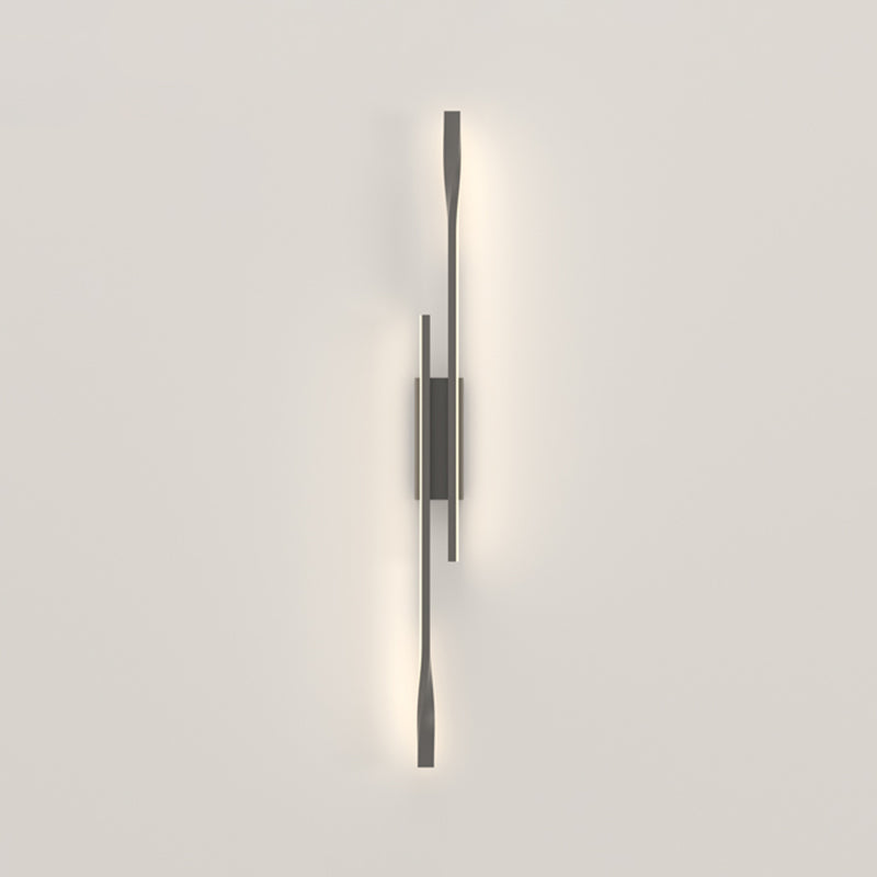 Linear Shape Metal Wall Light Modern Style Multi Lights Wall Mounted Light in Black