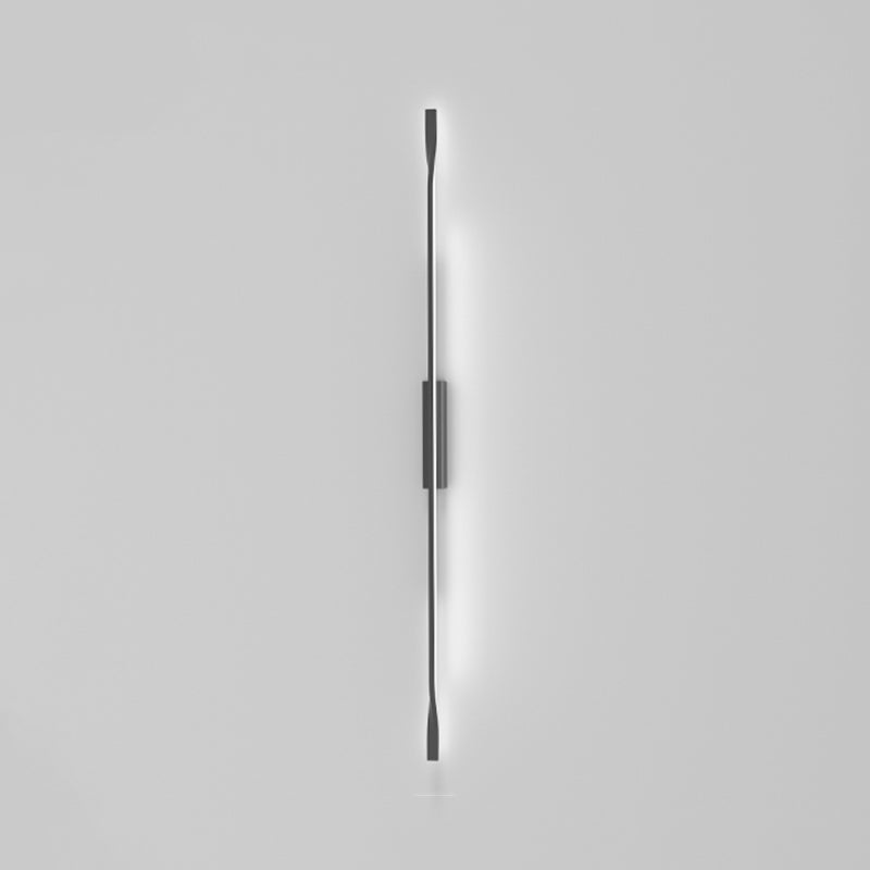 Linear Shape Metal Wall Light Modern Style Multi Lights Wall Mounted Light in Black