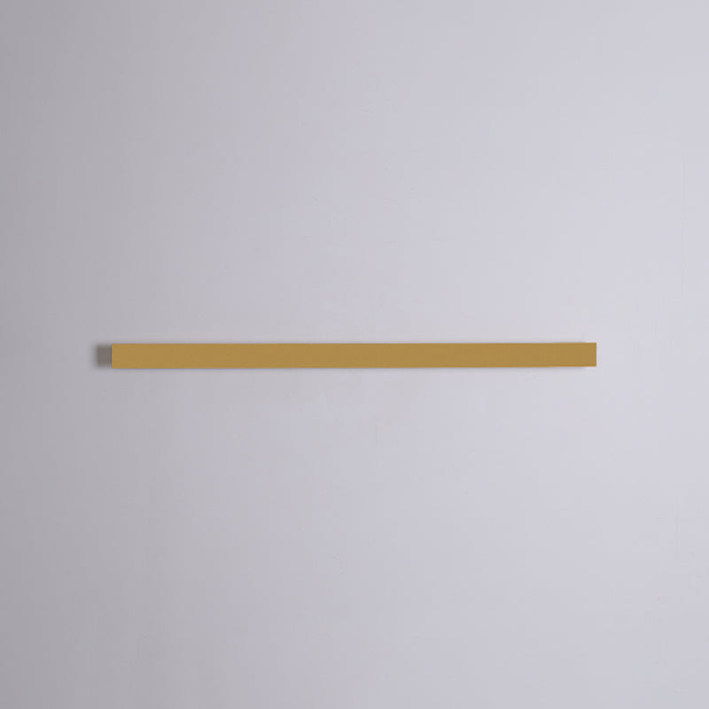 Metal Linear Shape Wall Light Modern Style 1-Light Wall Mounted Light in Gold