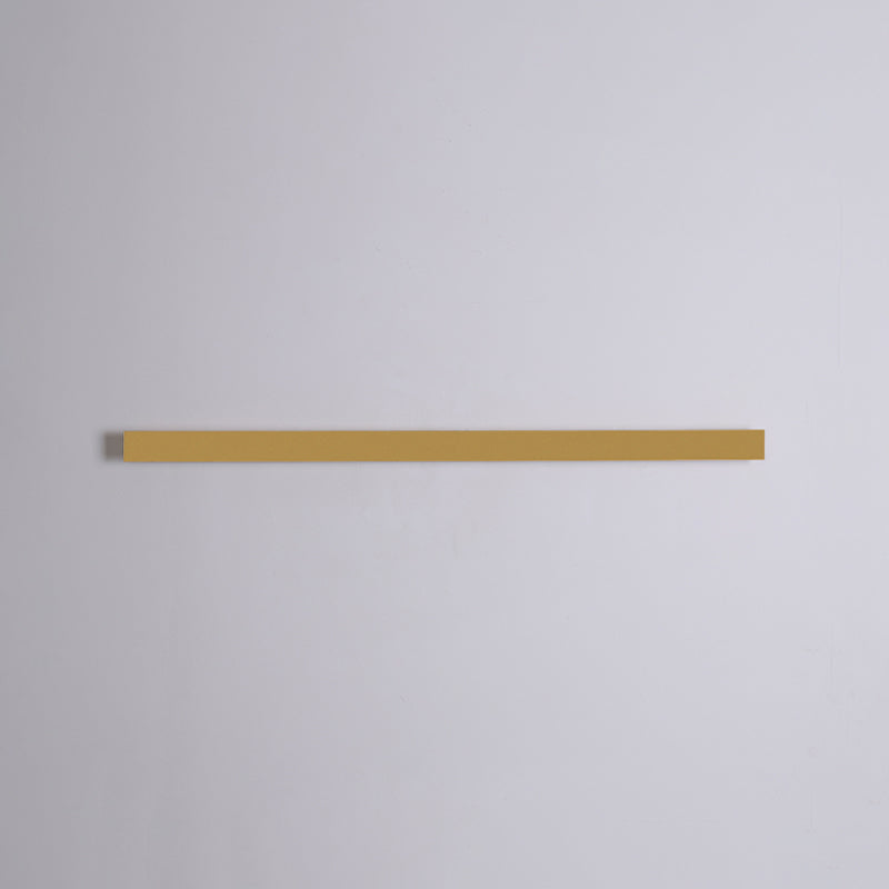 Metal Linear Shape Wall Light Modern Style 1-Light Wall Mounted Light in Gold