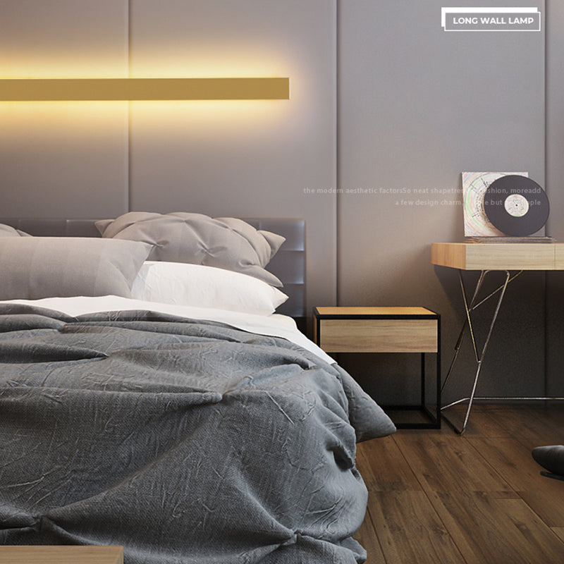 Metal Linear Shape Wall Light Modern Style 1-Light Wall Mounted Light in Gold