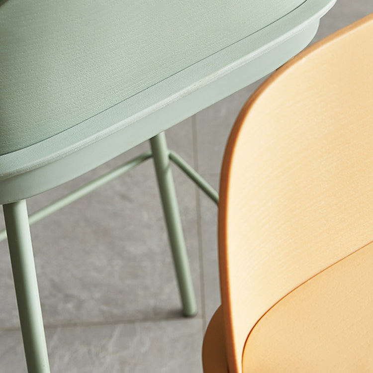 Modern Style Bar-stool Plastic Counter Bar Stool with Metal Legs for Home