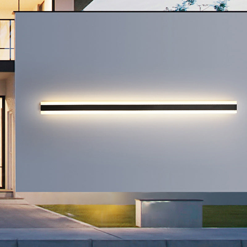 Linear Shape Metal Wall Light Modern Style 1 Light Wall Mounted Light in Black