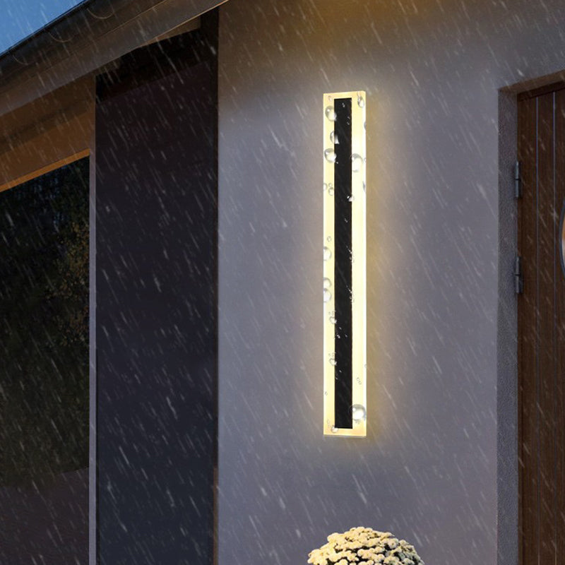 Linear Shape Metal Wall Light Modern Style 1 Light Wall Mounted Light in Black