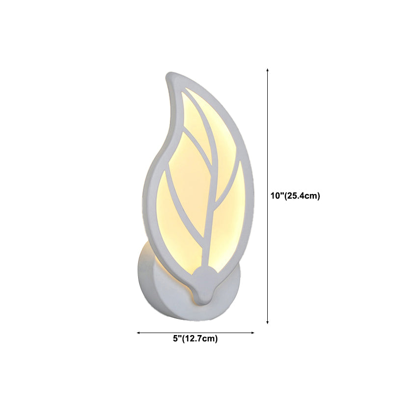 1-Light Geometric Wall Mount Light Modern Style Metal Wall Mount Lighting in White