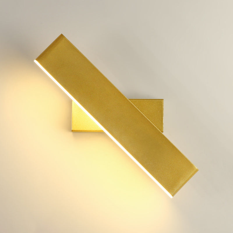 Minimalist Pivoting Wall Sconce Metal Wall Light for Bedroom