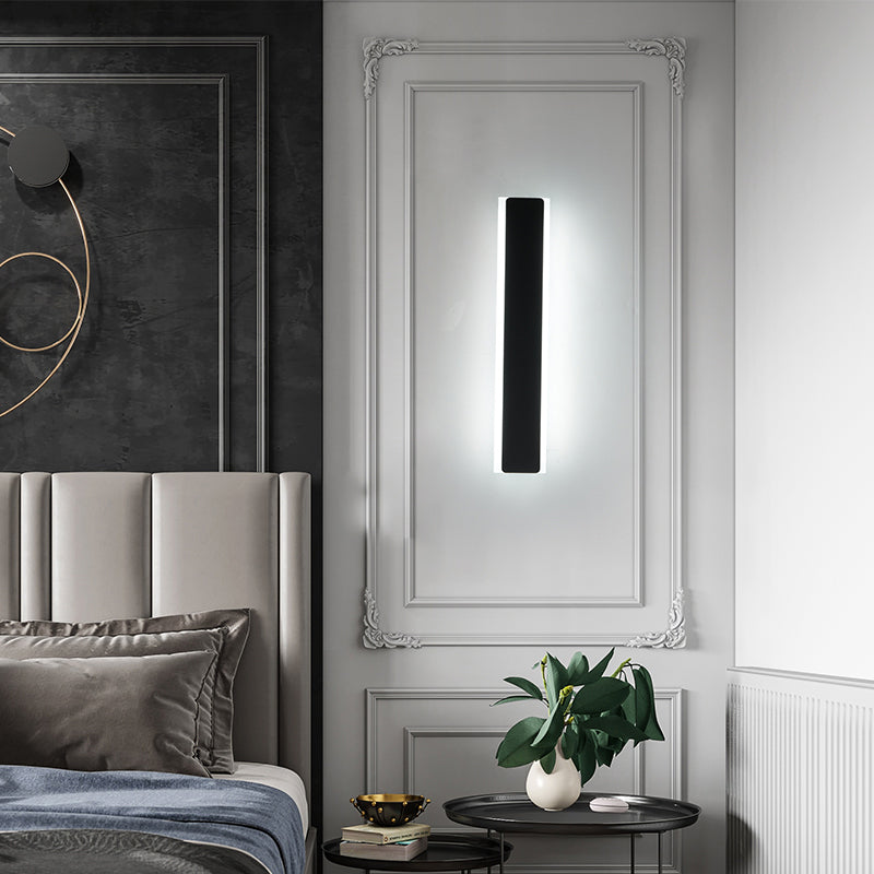 Linear Shape Metal Wall Light Modern Style 1-Light Wall Mount Light in Black