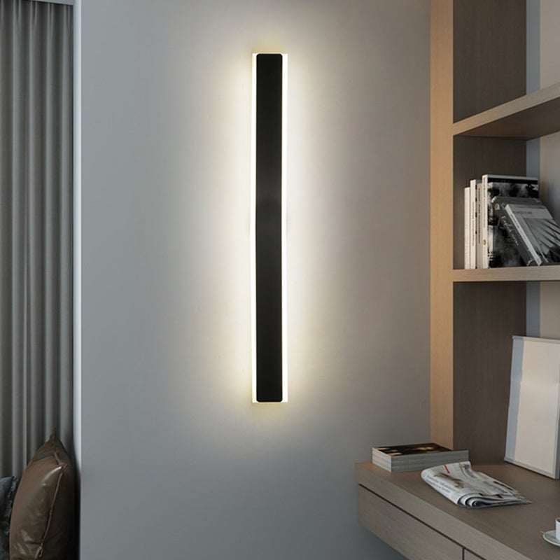 Linear Shape Metal Wall Light Modern Style 1-Light Wall Mount Light in Black