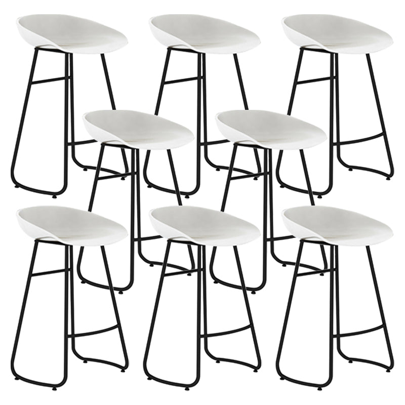 Contemporary Style Bar Stool Plastic Counter Bar Stool with Metal Legs