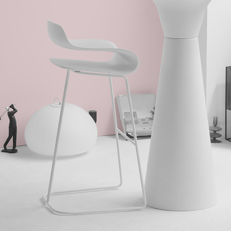 Modern Style Bar-stool Plastic Bar Stool with Metal Legs for Home