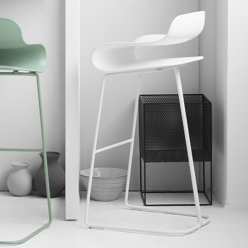 Modern Style Bar-stool Plastic Bar Stool with Metal Legs for Home