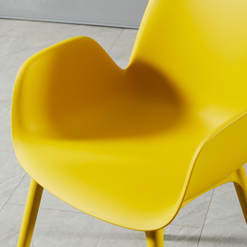 Modern Plastic Chair Parsons Chair with 4 Legs in Matte Finish for Home