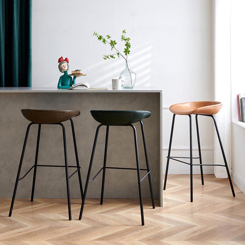 Low Back Bar and Counter Stool Industrial Footrest Bucket Metal Bar Stool