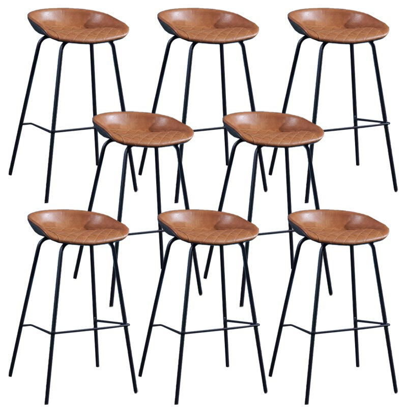 Low Back Bar and Counter Stool Industrial Footrest Bucket Metal Bar Stool