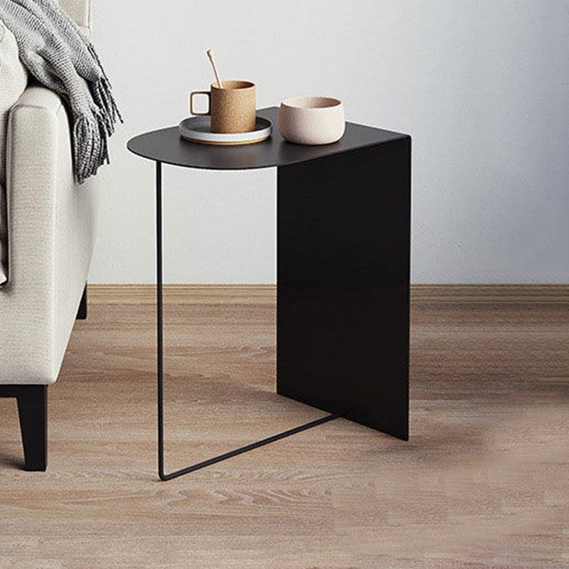 15.75" W x 11.81" D x 19.69" H Metal Side Table Simple Geometric End Table