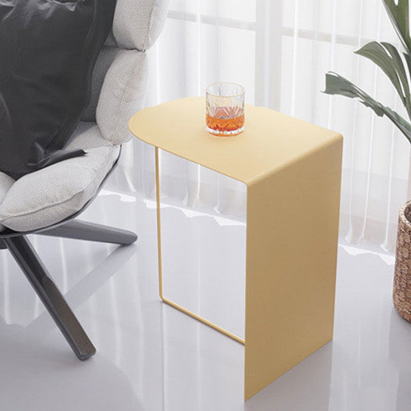 15.75" W x 11.81" D x 19.69" H Metal Side Table Simple Geometric End Table