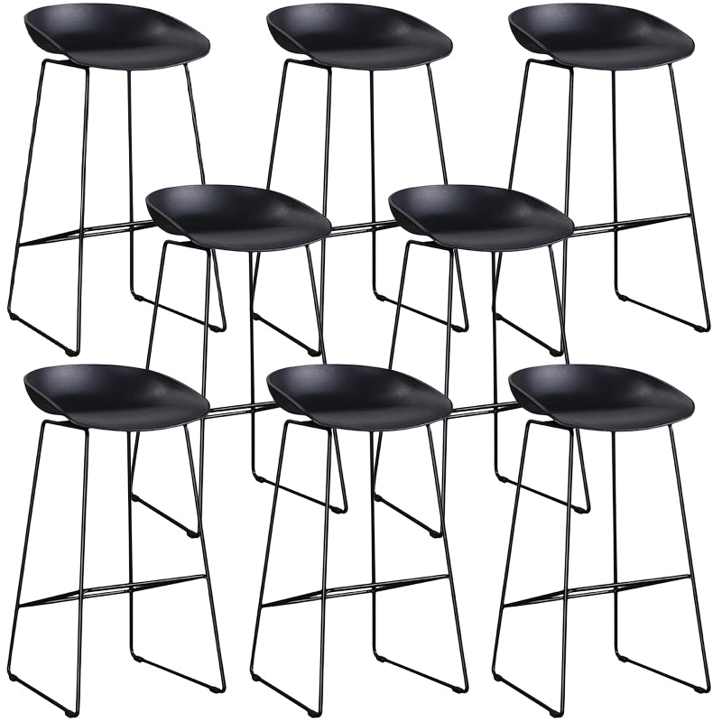 Industrial Low Back Bar Stool Metal Bar Stools in Black for Home Use