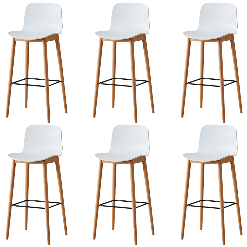 Modern Low Back Stool Plastic Footrest Bar Stool with Solid Wood Legs