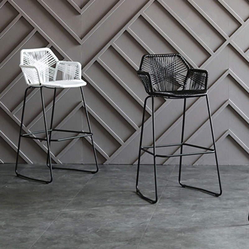 Scandinavian Plastic Rattan Bar Stool Armed Bucket Stool with Metal Legs