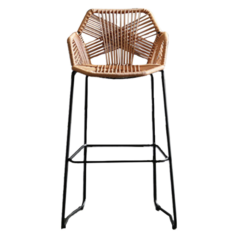 Scandinavian Plastic Rattan Bar Stool Armed Bucket Stool with Metal Legs