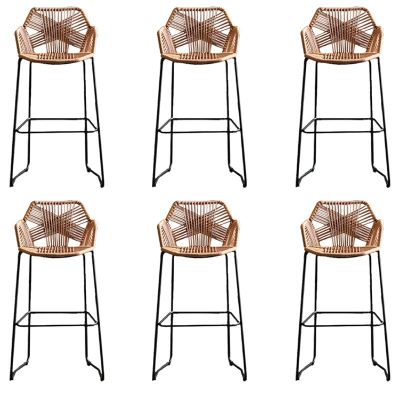 Scandinavian Plastic Rattan Bar Stool Armed Bucket Stool with Metal Legs