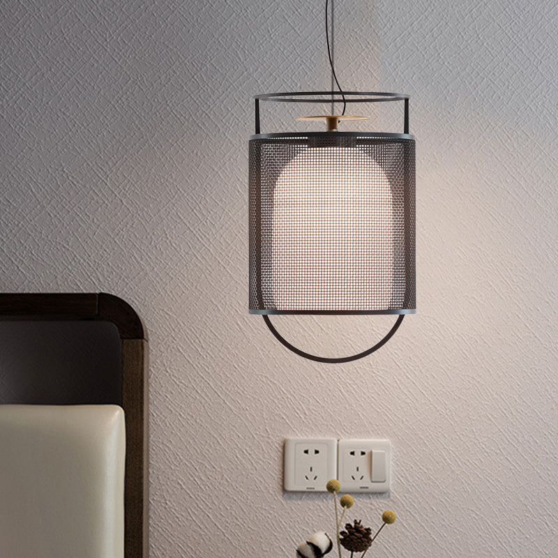 Pendentif noir à demi-capsule à la nuance à lait unique moderne
