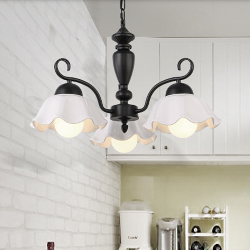 3/6/8 lampada da soffitto con lampada da soffitto con camera da pranzo tradizionale in ceramica smerlata Luce a sospensione in nero