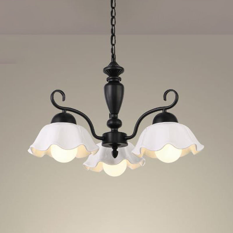 3/6/8 lampada da soffitto con lampada da soffitto con camera da pranzo tradizionale in ceramica smerlata Luce a sospensione in nero