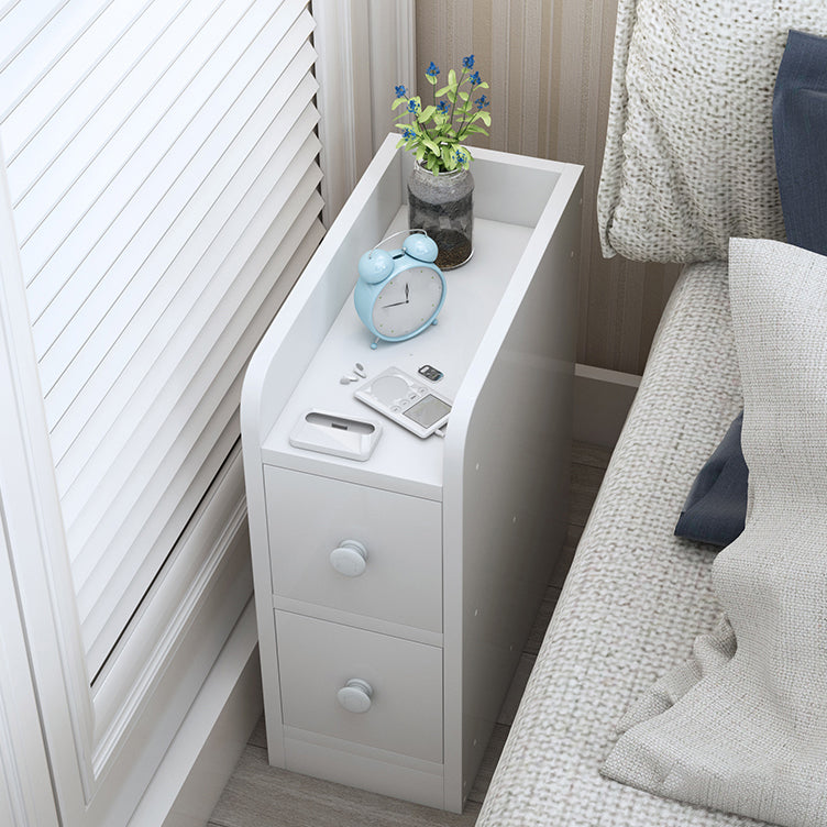 Scandinavian Natural/White Bedside Table 20" H Wood Nightstand with Storage