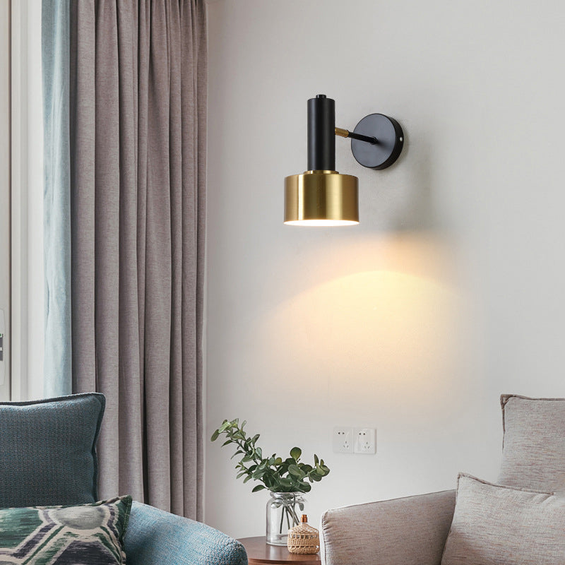 Modern Single Black/Golden Wall Mounted Sconce Metallic Wall Light for Bedroom