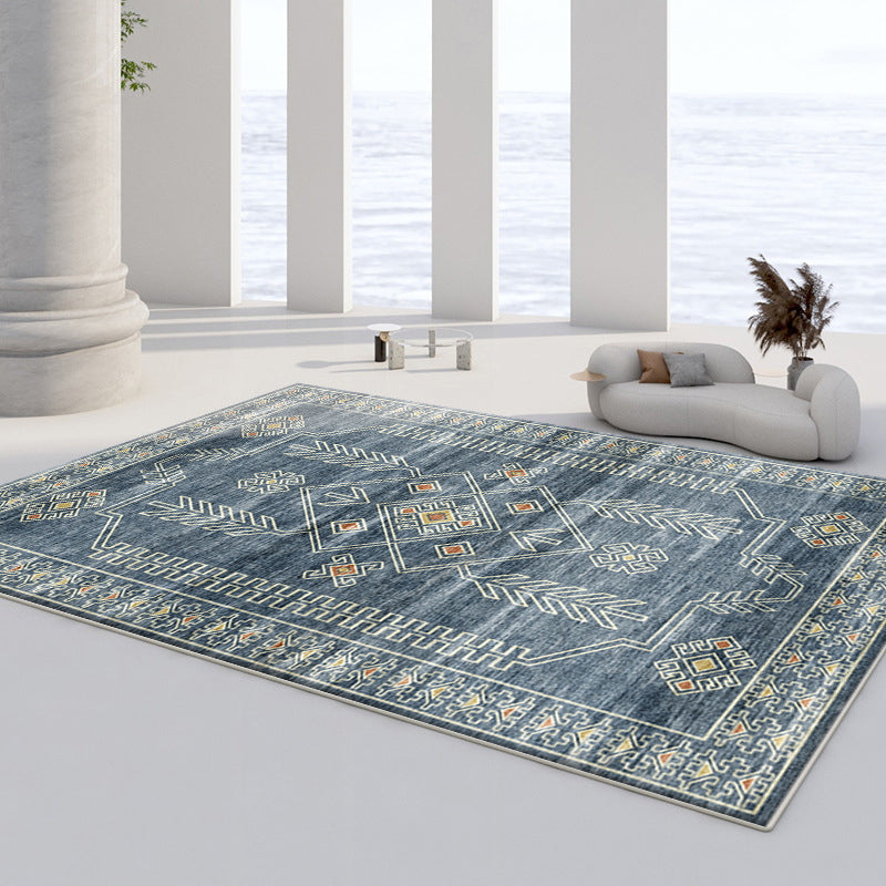 Light Gray Retro Rug Polyester Graphic Indoor Rug Washable Rug for Sitting Room