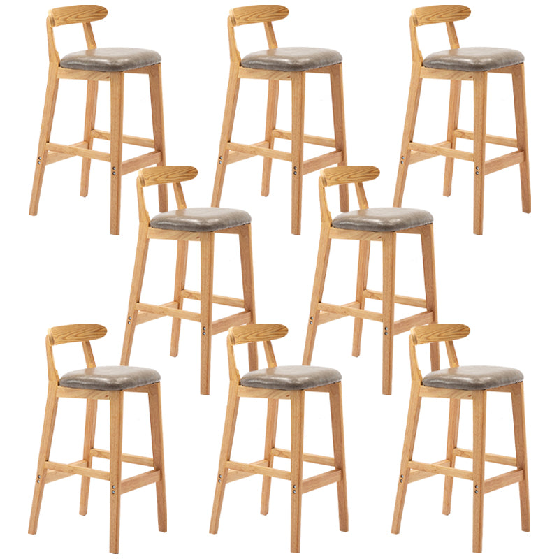 Modern Armless Backrest Counter Stool Rubber Wood Cafe Bar Stool with Seat and Pedal