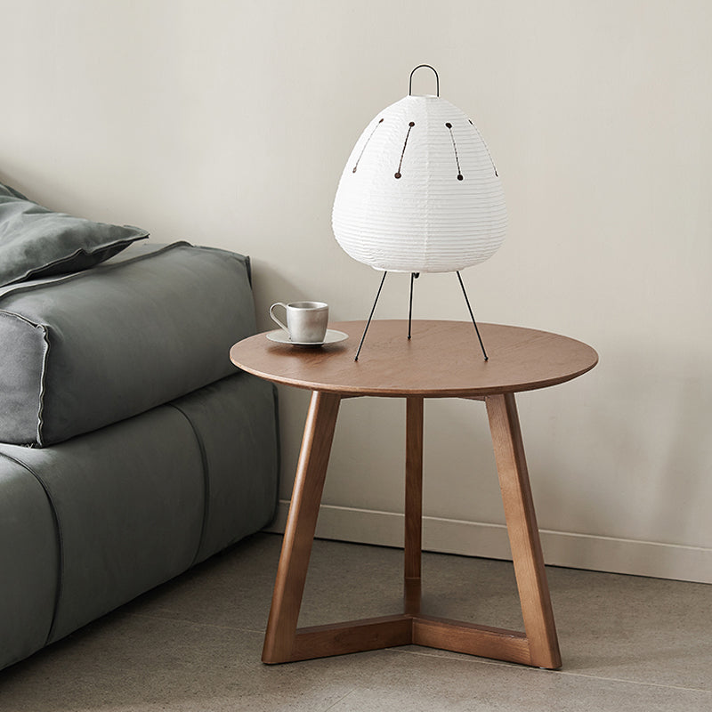 Scandinavian Solid Wood Round Top Side Table 19.6-inch 3 Legs End Table