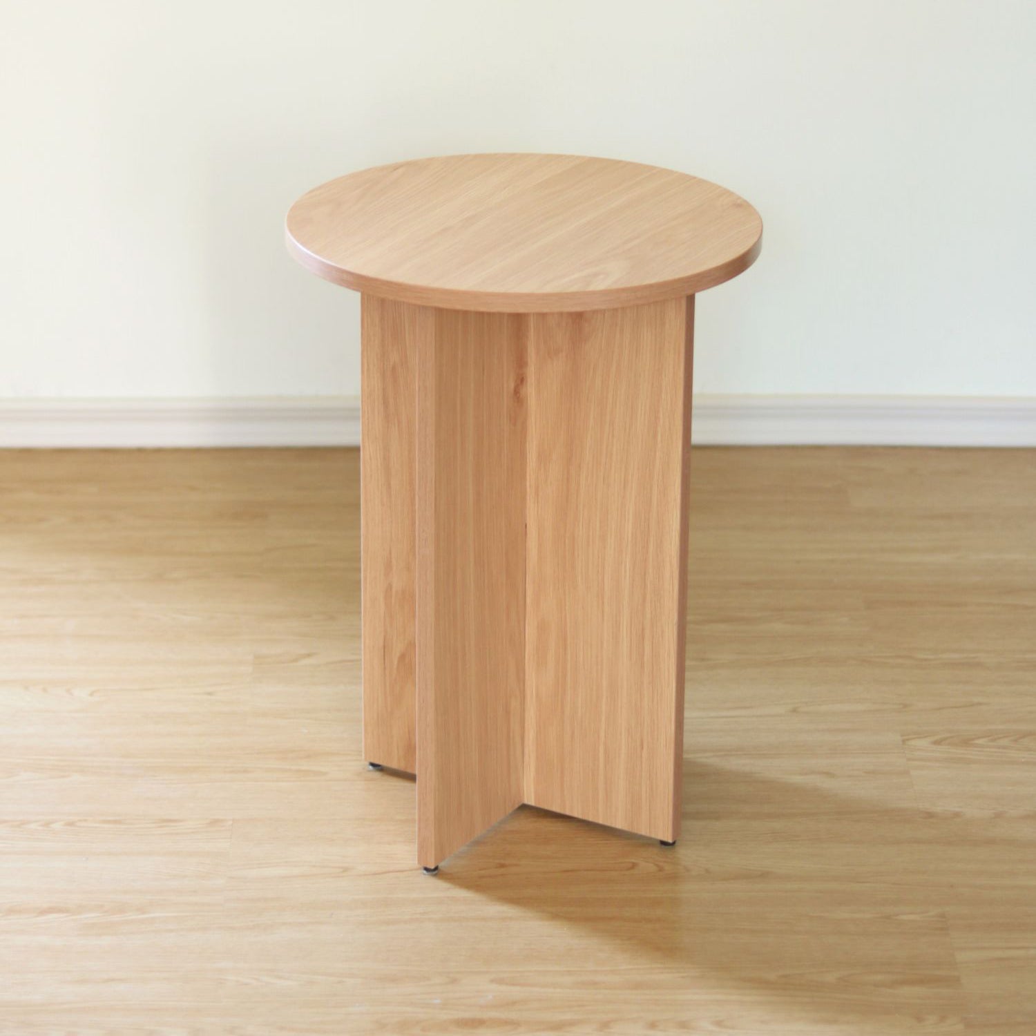 15.75 inch Wide Scandinavian Sofa Side Accent Table Wooden Round Side End Table