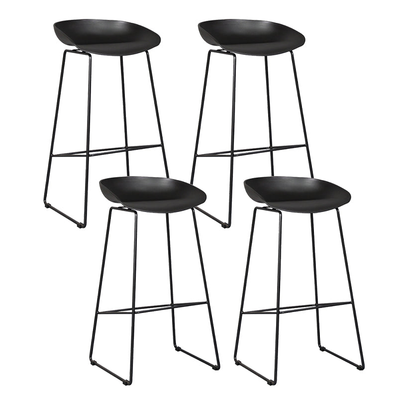 Scandinavian Plastic Bar Stools Footrest Indoor Counter Stool with Metal Legs