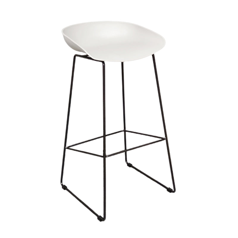 Scandinavian Plastic Bar Stools Footrest Indoor Counter Stool with Metal Legs