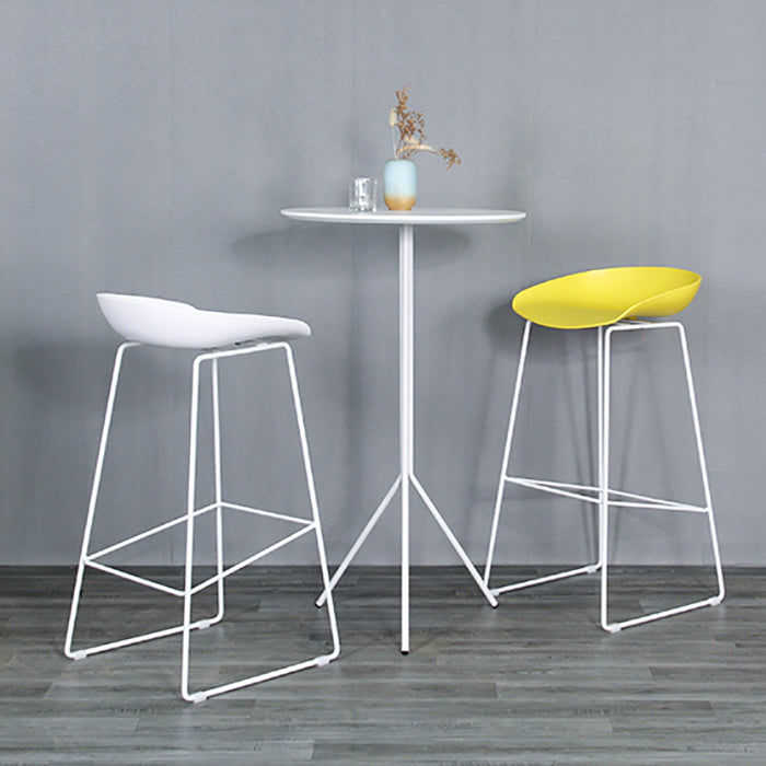 Scandinavian Plastic Bar Stools Footrest Indoor Counter Stool with Metal Legs