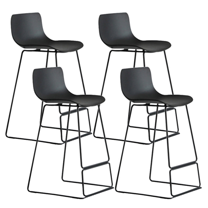 Scandinavian Low Back Counter Stool Plastic Armless Counter Chair