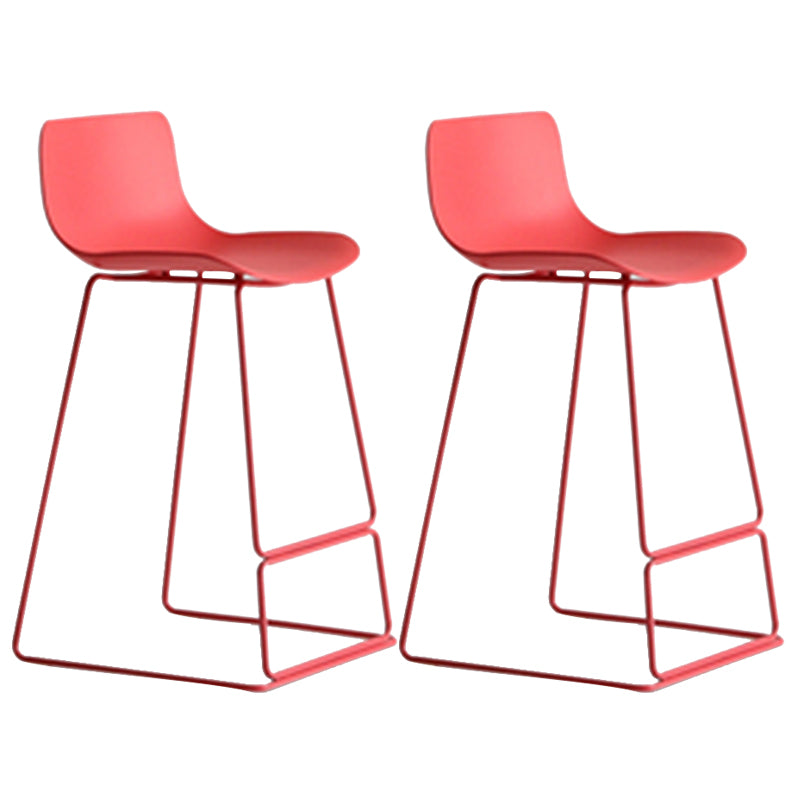 Scandinavian Low Back Counter Stool Plastic Armless Counter Chair
