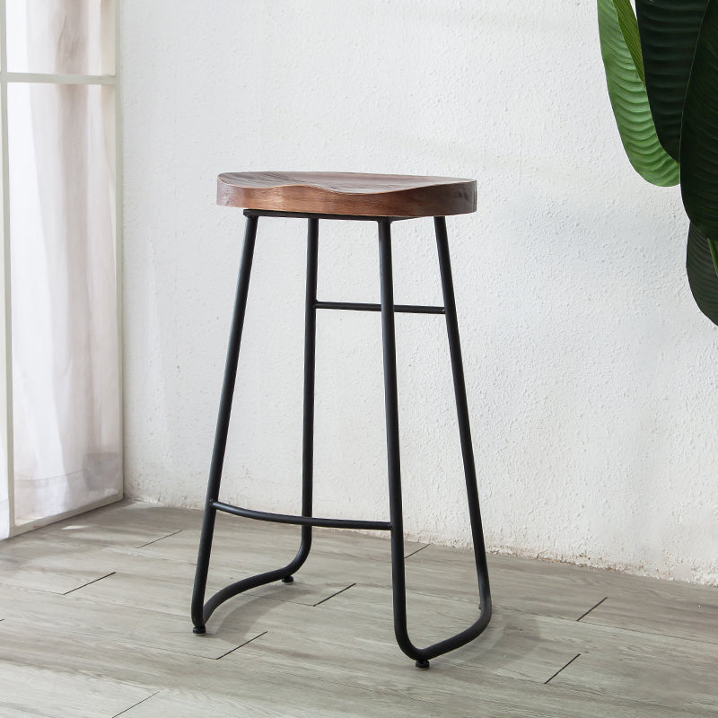 Modern Armless Backless Counter Stool Iron Bar Stool with Wooden Seat and Pedal for Cafe