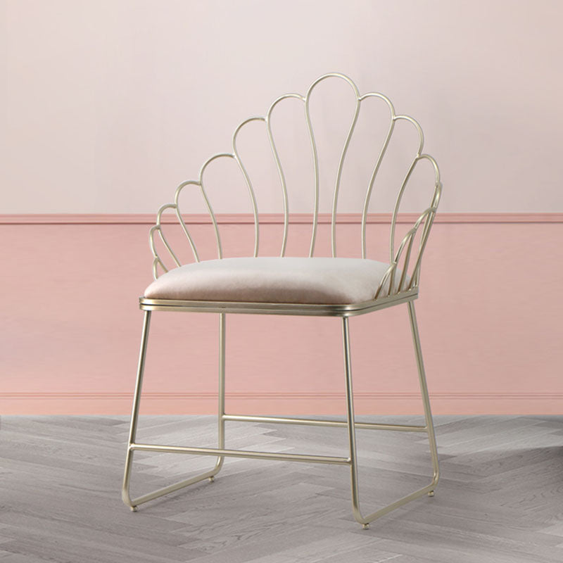 Upholstered Side Chairs Nordic Style Windsor Back Side Chair