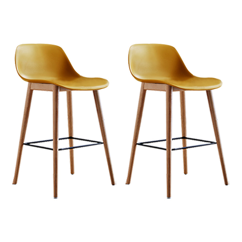 Scandinavian Armless Bar Stools Plastic Low Back Barstool with 4 Beech Legs