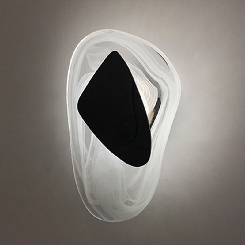 Unique Shade Metal Wall Sconce Modern Style Single Light Wall Lighting Fixtures